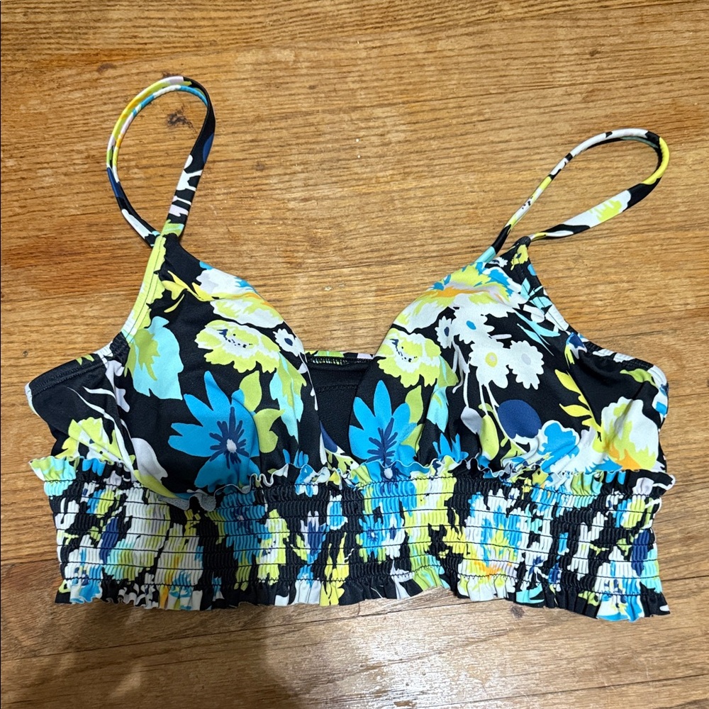 Beach Betty padded swim top size large adjustable straps